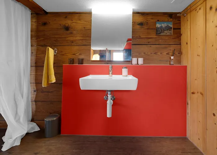 Serenite Einigen, Chalet, Cherry Blossom Special شاليه *